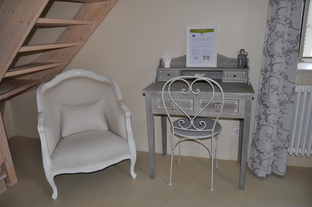 B&B La Cerisaie Francheleins Ruang foto