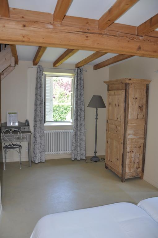 B&B La Cerisaie Francheleins Ruang foto