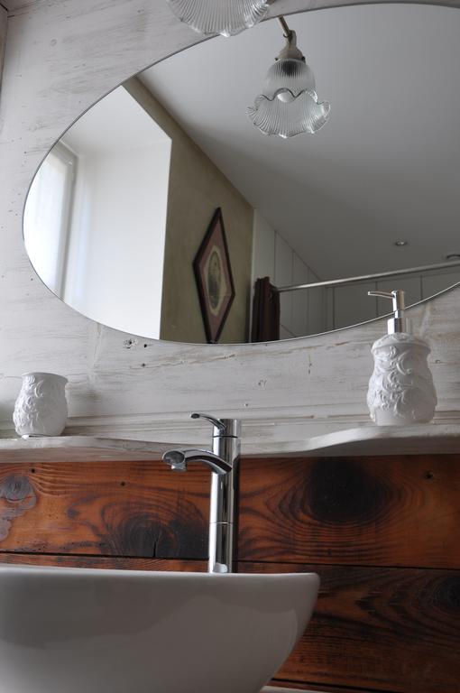 B&B La Cerisaie Francheleins Ruang foto