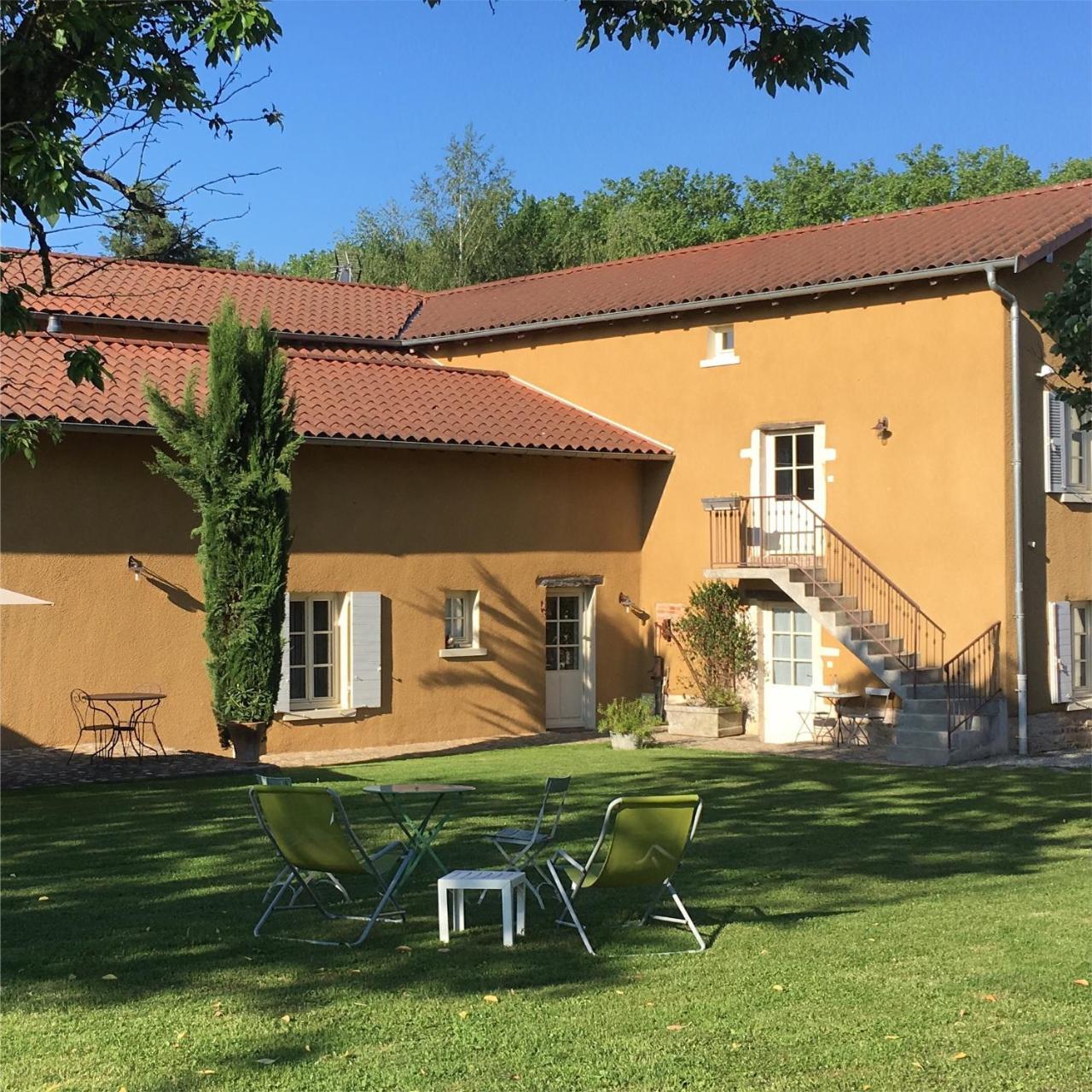 B&B La Cerisaie Francheleins Bagian luar foto